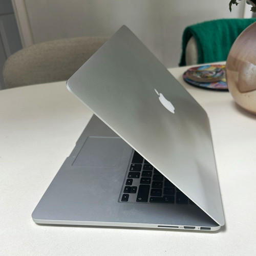 Apple macbook pro 15in - macbook, (2013)