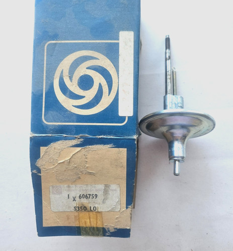 Rover 2000 series 2 - p6,
