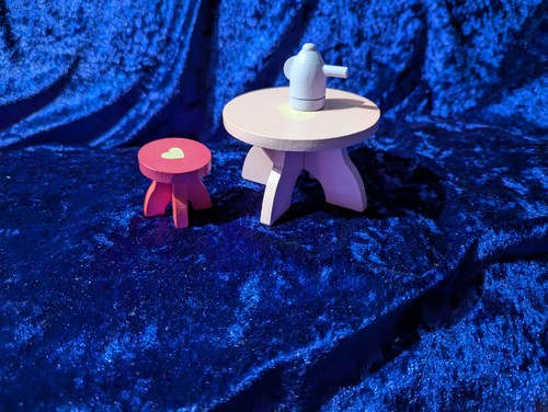 Elc rosebud wooden table - elc,