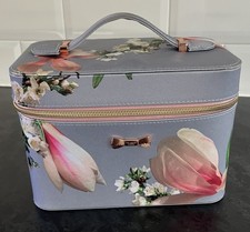 Ted Baker Opulent Crush Grey