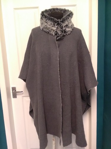 Grey faux fur trim collar - fur,