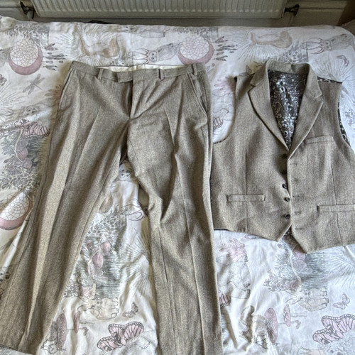 Moss bros beige piece - moss, suit