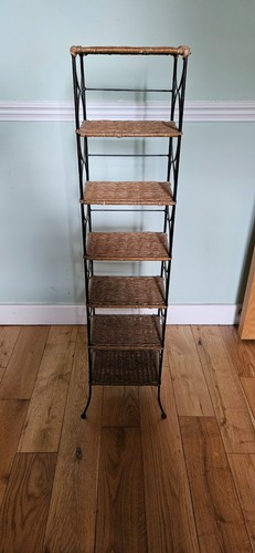 Tower storage rack - ,
