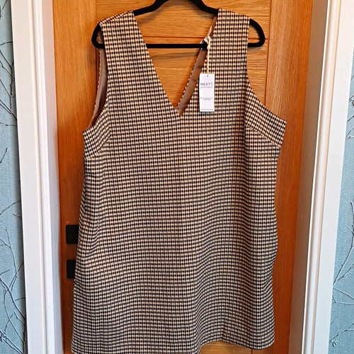 Next size houndstooth tweed - size,