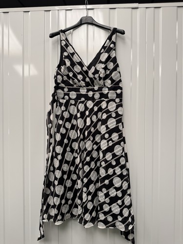 Debenhams petite collection - debenhams,