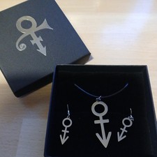 👀 PRINCE STAINLESS STEEL SILVER THIEVES IN THE TEMPLE EARINGS & NECKLACE BOXED