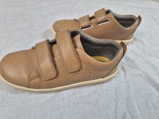 Bobux Kids Plus Trainer Grass Court Leather Trainer in Caramel.