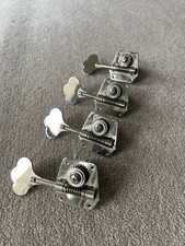 Fender Vintage-Style Bass Tuning Machine Heads (Set Of 4)
