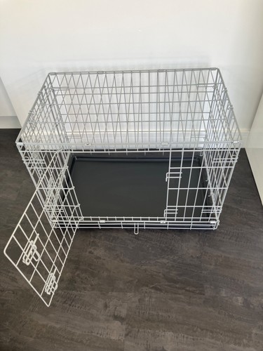 Collapsible grey dog crate