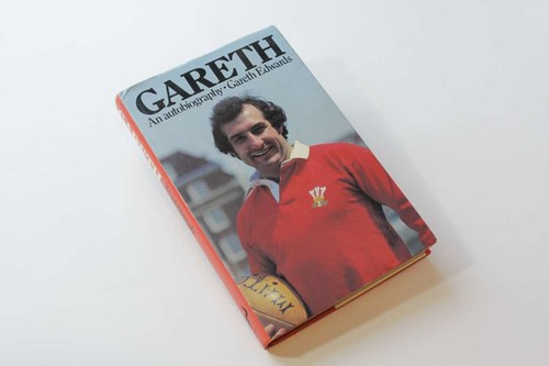 Signed gareth edwards - edwards,