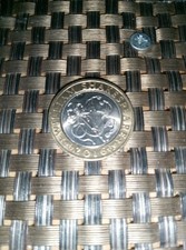 RARE Mint £2 POUND COIN