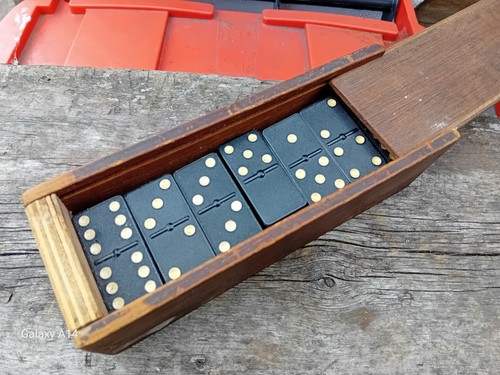 Vintage bakelite dominoes - vintage,