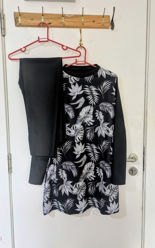 Black floral swimming dress - floral, /