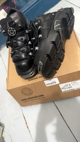 New rock reactor 110 s1 - rock, m-110-s1