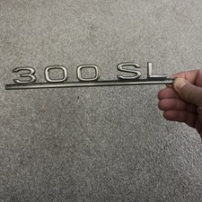 Mercedes SL300 R107 boot badge