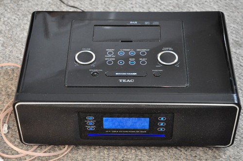 Teac sr3 dab - teac, table