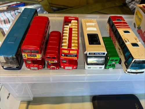 Model buses coaches some - x7,