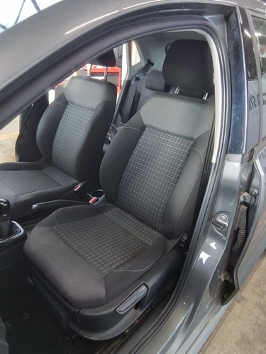 Front seat left - left, volkswagen