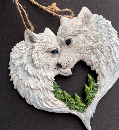 Wolf lovers heart hanging - ,