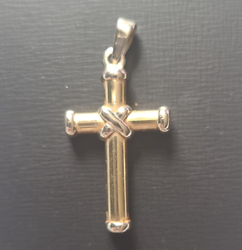 9ct gold cross - 9ct, pendant