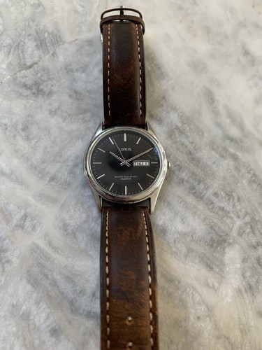 Vintage lorus quartz day - lorus,