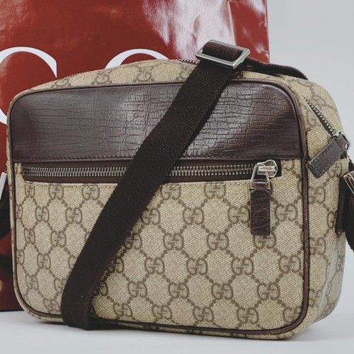Gucci supreme coated - gucci, gg