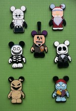 Disney vinylmation collectors - disney,