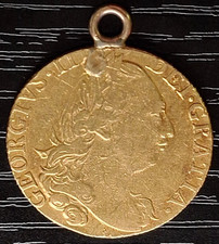 A 1775 George III 22ct gold 'Spade' guinea - approx. gross weight 8.28g ex charm