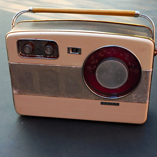 Baird vintage portable radio - baird,
