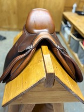 Butet jump saddle brown 14.5