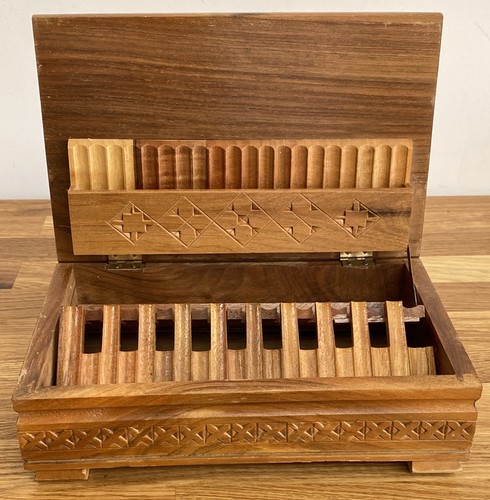 Vtg wooden cigarette box - vtg,
