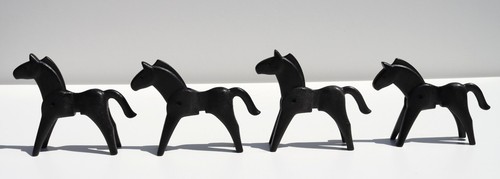Vintage playmobil black horses - vintage,