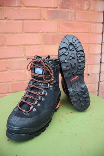 Salomon boots men s - 9, men's