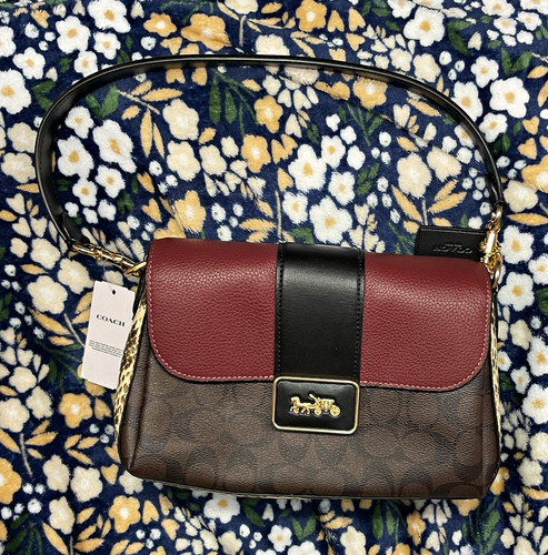Coach signature flap shoulder - signature,