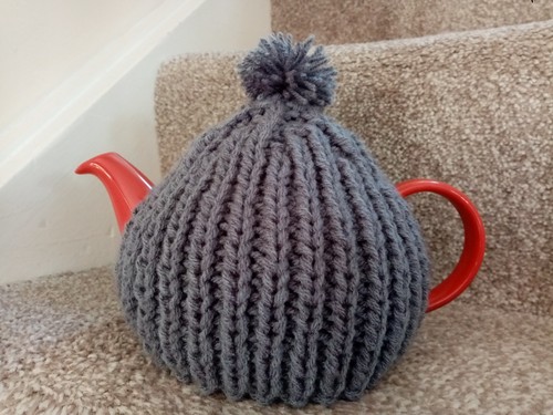 Hand knitted tea cosy chunky - tea, cosy,chunky