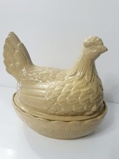 Moira Pottery Sitting Hen / Chicken ~ Egg Bassket ~Egg Holder (c002)