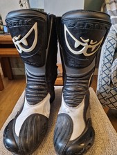 BERIK motorbike boots size EUR