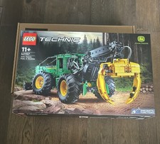 LEGO TECHNIC 42157 John Deere