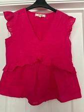 KOALA BAY TOP, CERISE, COTTON, SIZE MEDIUM, BNWOT!