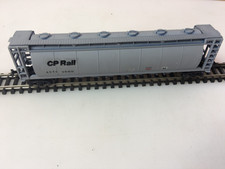 Trix CP Rail/NS Center Flow