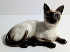 Beswick Seated Siamese Cat Figurine Ornament Gloss Glaze Vintage