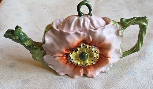 Unusual vintage small flower - unusual,