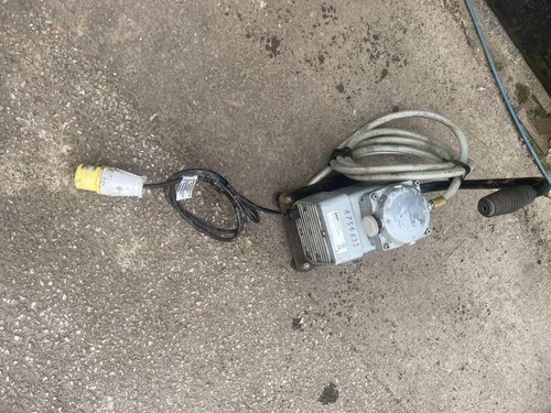 110v vacuum pump - gast,