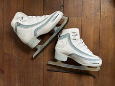 Brand new women’s ice