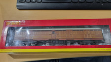 Hornby R4530 Gresley 61ft 6in