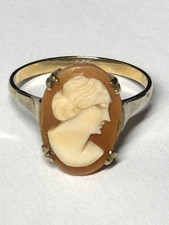 9 CARAT GOLD CAMEO RING SIZE N/O GROSS WEIGHT 1.86 G