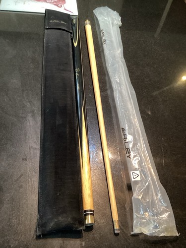 Riley piece paul hunter - riley,