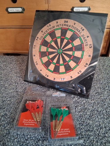 Miniature desktop darts set - desktop,