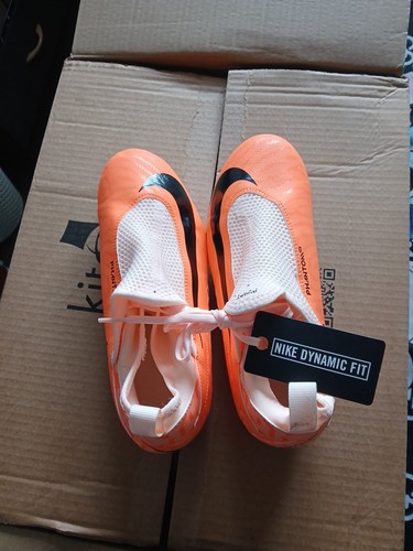 Nike football bootssized 9 - football, uk