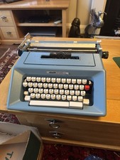 Olivetti Studio 46 Typewriter
